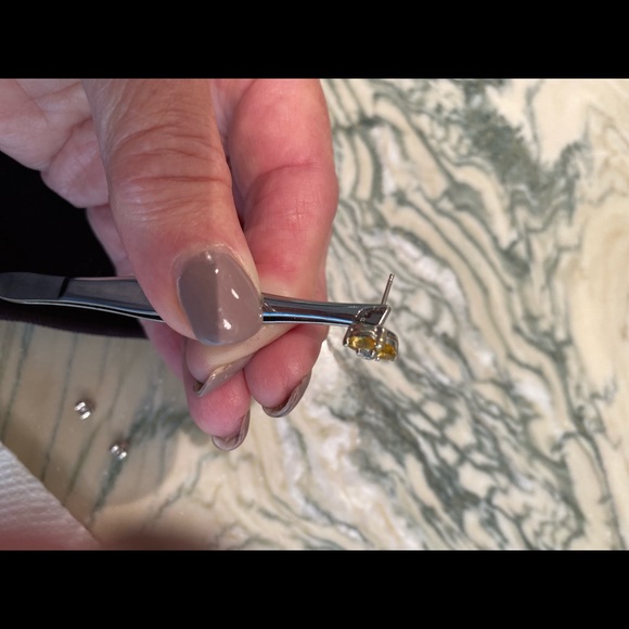 YELLOW SAPPHIRE & DIAMOND MARQUISE STUD EARRINGS - Picture 9 of 10